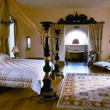 Moongate Villa